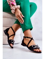 Dámské semišové sandály s řetízkem model 21583188 Černá - Laura Messi