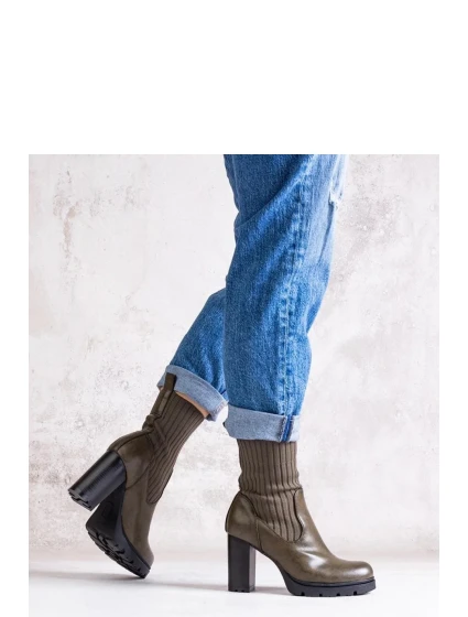 Topánky na podpätku model 205810 Solea Topánky na podpätku model 205810 Solea