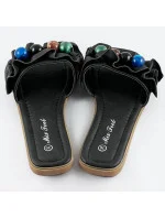 Černé dámské pantofle s podrážkou model 17356925 - Mix Feel