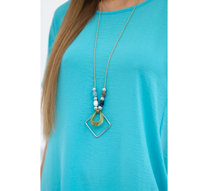 Šaty s kapsami a přívěskem tyrkys