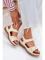 Pohodlné dámské sandály na suchý zip zlaté model 21694170 - EVENTO