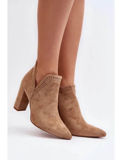 Topánky na podpätku model 192680 Krok vo veľkom štýle