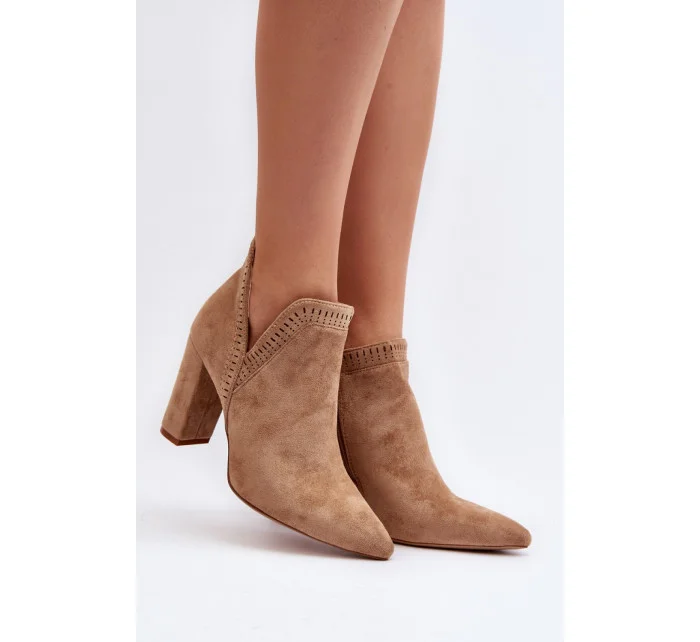 Topánky na podpätku model 192680 Krok vo veľkom štýle