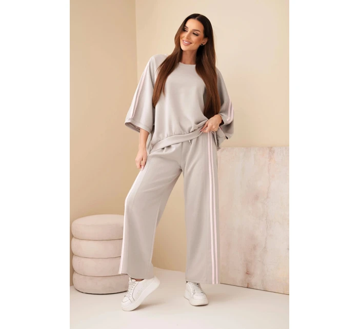 Dámsky viskózový maslový komplet so širokými nohavicami a voľnou blúzkou Fango