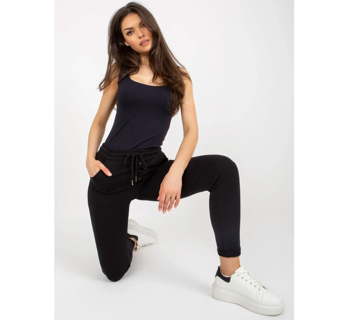 Spodnie dresowe RV DR model 18484204 czarny - FPrice Spodnie dresowe RV DR model 18484204 czarny - FPrice