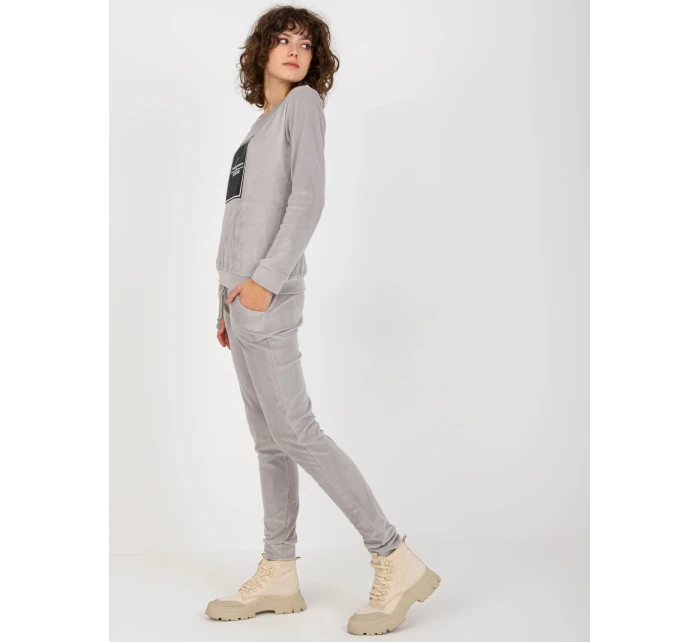 Súprava RV KMPL 8440.58P svetlo šedá