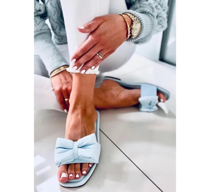 Dámské pantofle s mašlí Světle modrá model 18830788 - Inello