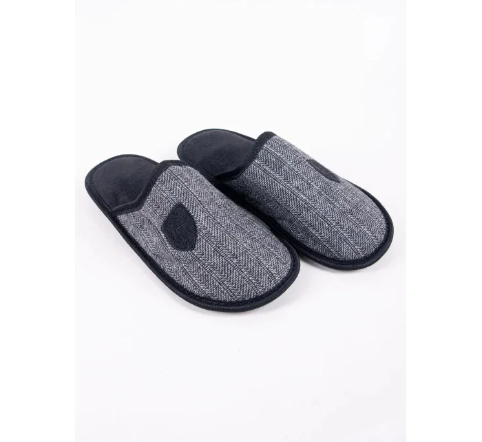 Pánské pantofle model 20536142 Černá s šedou - Yoclub