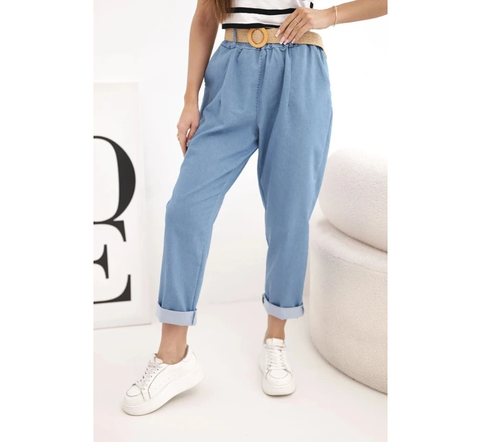 Dámské kalhoty s ohrnutou nohavicí a páskem světle džínové