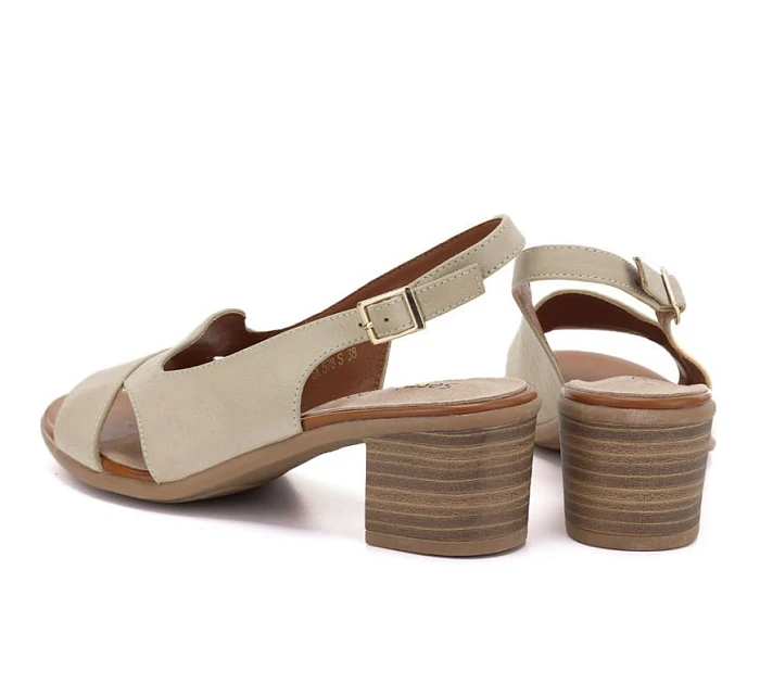 Dámské kožené sandály béžové Sergio model 22121908 - LEONE