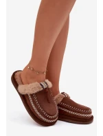 Dámske domáce papuče s kožušinou a výšivkou - hnedé Perivelle Dámske domáce papuče s kožušinou a výšivkou - hnedé Perivelle