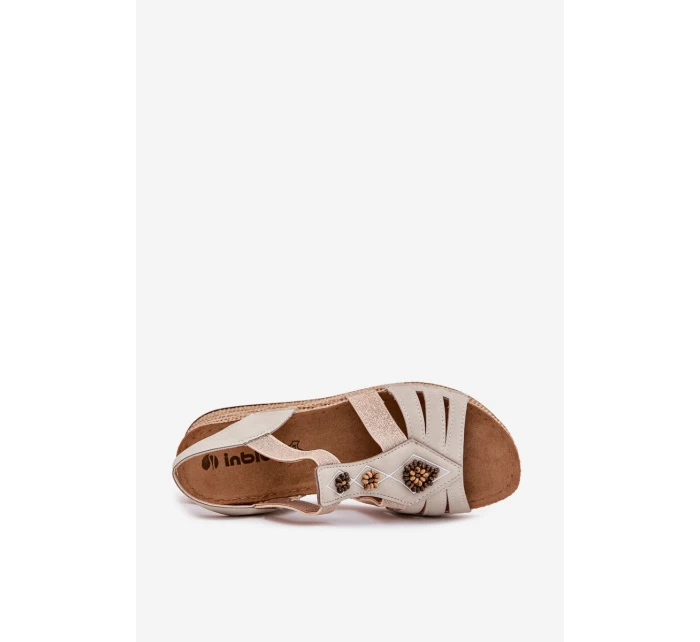 Sandały Damskie Na Koturnie Z Ozdobami Inblu RV000015 Jasnobeżowe