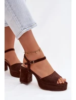 Dámské sandály na podpatku z eko semiše čokoládové model 21951411 - Boto