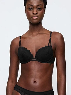 Model Push-up 230073 od značky Triumph