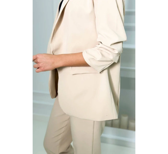 Elegantná súprava saka a nohavíc v tmavobéžovej farbe