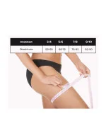 Stehenné pásy 02 - Mona Stehenné pásy 02 - Mona