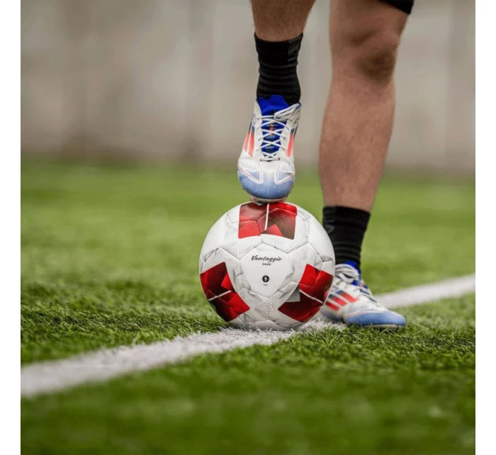 Molten Vantaggio 3600 Futbal F5N3600-R Molten Vantaggio 3600 Futbal F5N3600-R