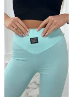 Pruhované mätové legíny