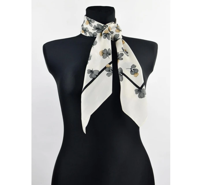 Šála  of Flowers model 22014585 - Noviti