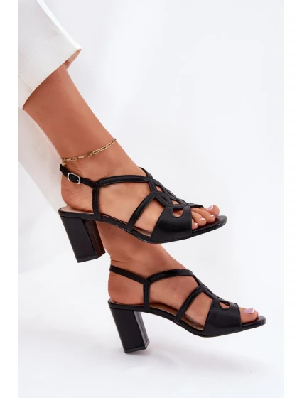 Sandále na podpätku model 212836 Vykročte štýlovo