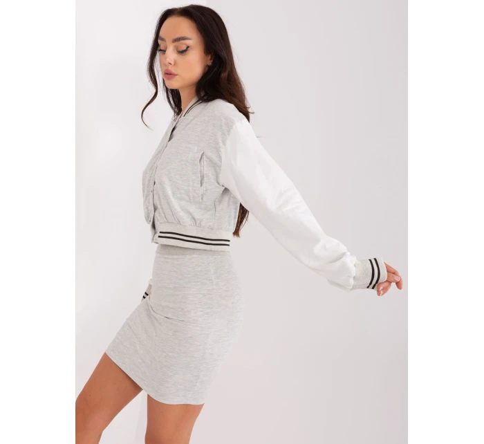 Súprava EM KMPL 823.84P svetlo šedá Súprava EM KMPL 823.84P svetlo šedá