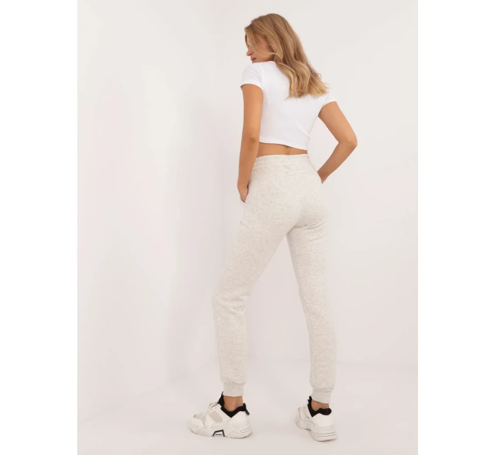 Spodnie dresowe EM DR model 20496385 jasny szary - FPrice Spodnie dresowe EM DR model 20496385 jasny szary - FPrice