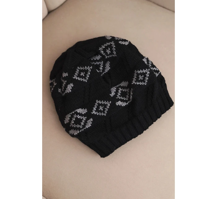 Dámska zimná vlnená čiapka s geometrickým vzorom K434 black + grey