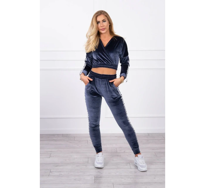 Velúrová súprava s nápisom Queen graphite