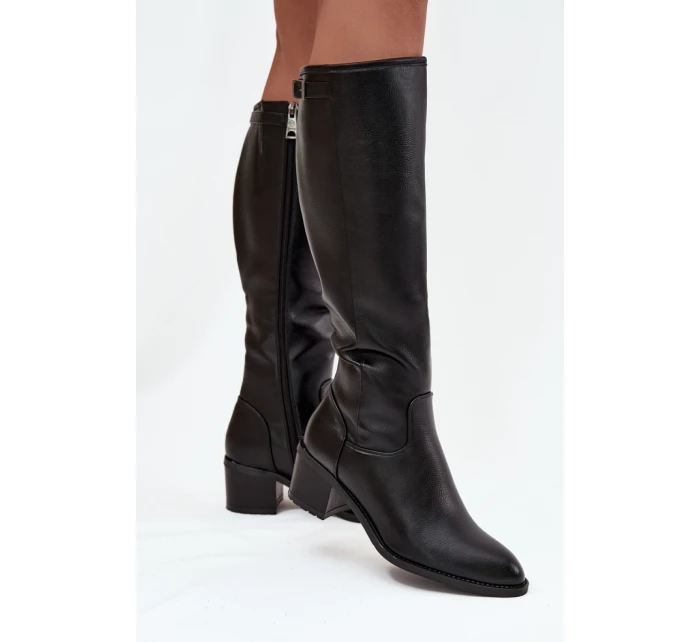 Topánky na podpätku model 219141 Krok vo veľkom štýle Topánky na podpätku model 219141 Krok vo veľkom štýle