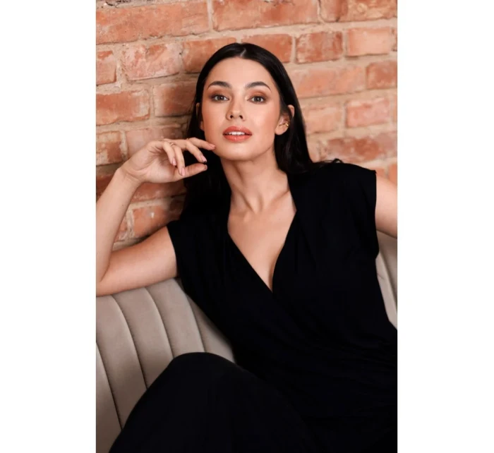 model 19670599 Viskózový zavinovací top s výstřihem do V černý - BeWear