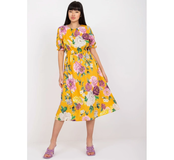 Šaty LK SK model 17420042 tmavě žlutá - FPrice Šaty LK SK model 17420042 tmavě žlutá - FPrice