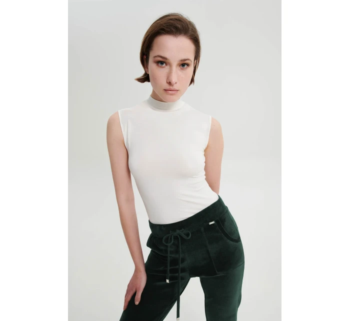 Sametové kalhoty s nízkým pasem model 20515799 - Vamp Sametové kalhoty s nízkým pasem model 20515799 - Vamp