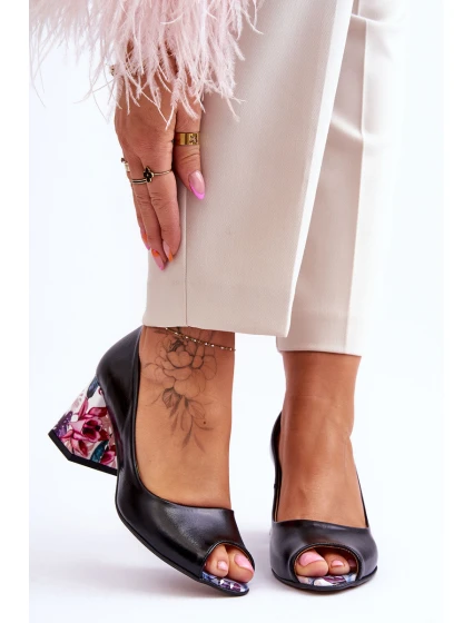 Kožené lodičky s ozdobným podpatkem Boty Černá model 21615894 - Boto