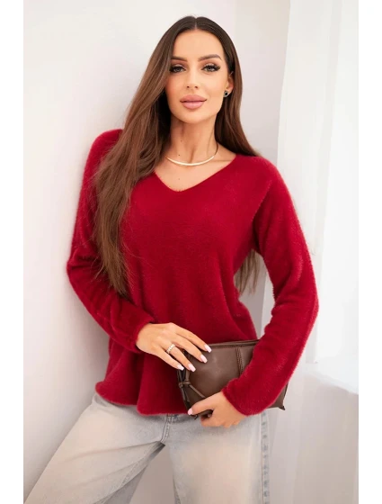 Dámsky mäkký pletený sveter s výstrihom do V bordovej farby