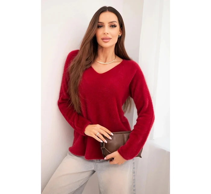 Dámsky mäkký pletený sveter s výstrihom do V bordovej farby