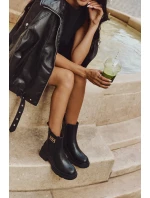 Dámské kotníkové boty se zlatým detailem zateplené černé model 21710118 - Boto Dámské kotníkové boty se zlatým detailem zateplené černé model 21710118 - Boto