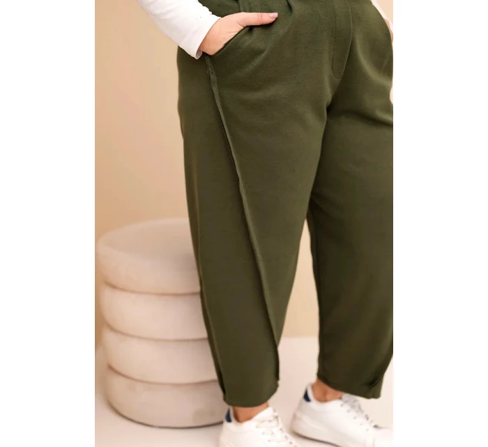 Dámské bavlněné kalhoty Plus Size volného střihu s vysokým pasem khaki Dámské bavlněné kalhoty Plus Size volného střihu s vysokým pasem khaki