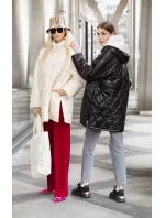 Dámská prošívaná oversize bunda v ecru barvě s kapucí model 20471213 - Ann Gissy