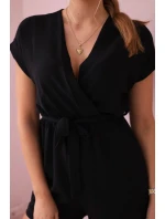 Krátky overal zviazaný v páse čierny