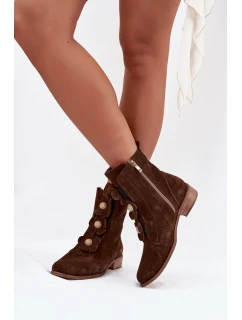 Semišové dámské kotníkové boty s ozdobnými květinami model 21707512 hnědé - Zazoo