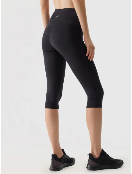 Dámske 3/4 legíny 4F - čierne Dámske 3/4 legíny 4F - čierne