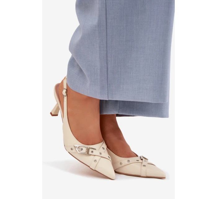 Dámské sandály na podpatku s pásky a sponou Béžové model 22027829 - Boto