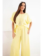Dámska viskózna blúzka s krátkym rukávom a široké nohavice žltá