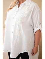 Dámská košile Plus Size z viskózy s květinovou výšivkou bílá Dámská košile Plus Size z viskózy s květinovou výšivkou bílá