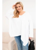 Dámská bavlněná blůza Plus Size s asymetrickým spodním lemem a V výstřihem bílá Dámská bavlněná blůza Plus Size s asymetrickým spodním lemem a V výstřihem bílá