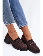 Dámské mokasiny z přírodního semiše na nízkém podpatku model 22100103 Čokoládové - VINCEZA Dámské mokasiny z přírodního semiše na nízkém podpatku model 22100103 Čokoládové - VINCEZA