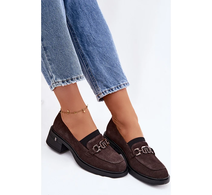 Dámské mokasiny z přírodního semiše na nízkém podpatku model 22100103 Čokoládové - VINCEZA Dámské mokasiny z přírodního semiše na nízkém podpatku model 22100103 Čokoládové - VINCEZA