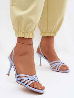 Sandále na podpätku model 227450 Vykročte štýlovo