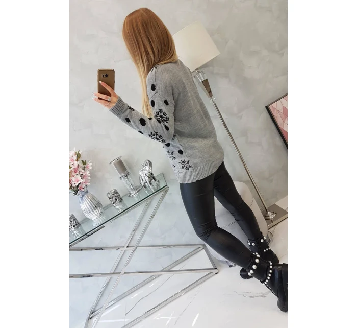 Vianočný sveter s medvedíkom sivý