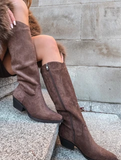 Dámske kovbojské čižmy Esmira na podpätku z eko-semišu - hnedé